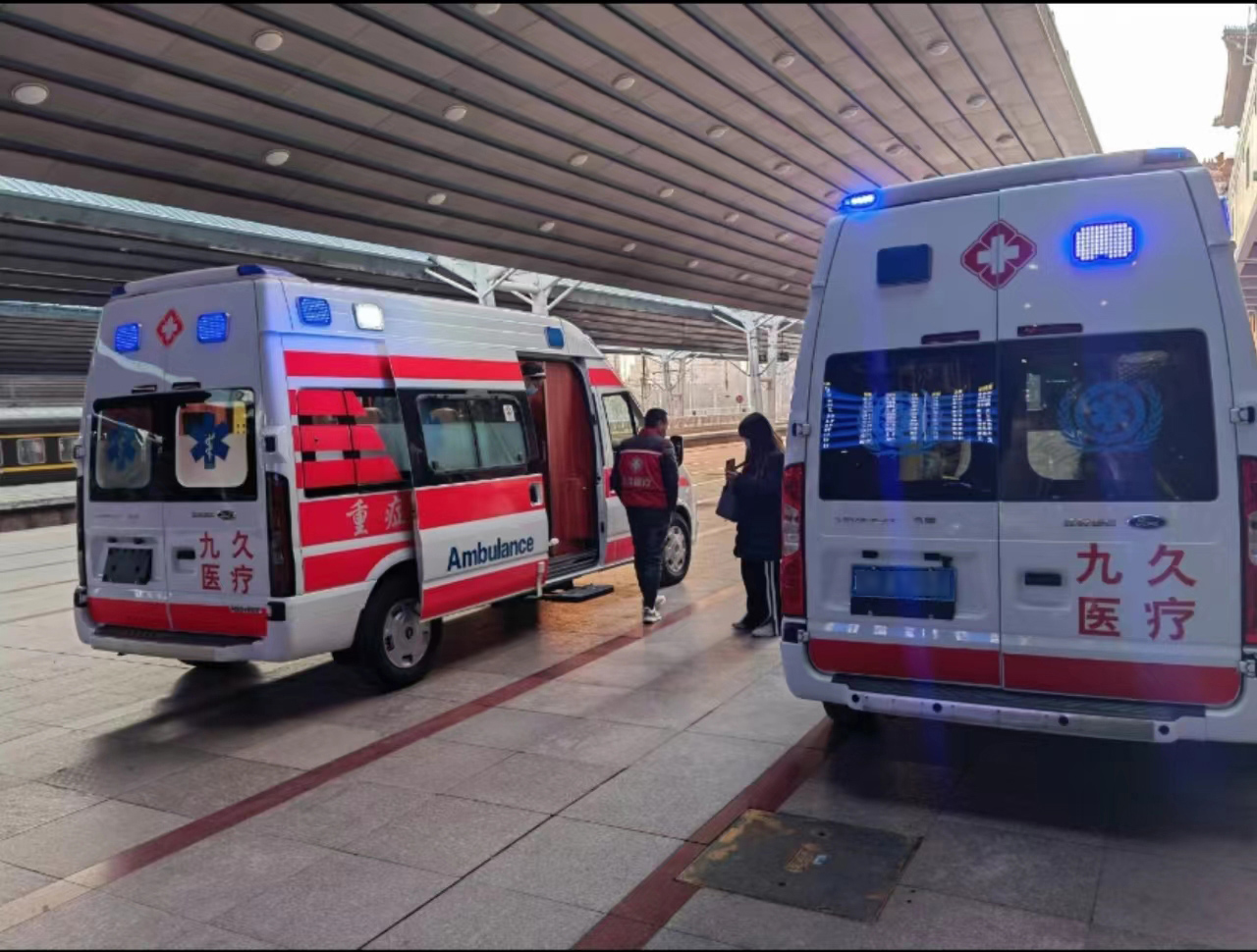 来宾救护车长途转运